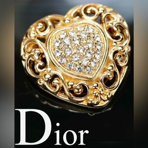 Vtg Christian Dior heart brooch